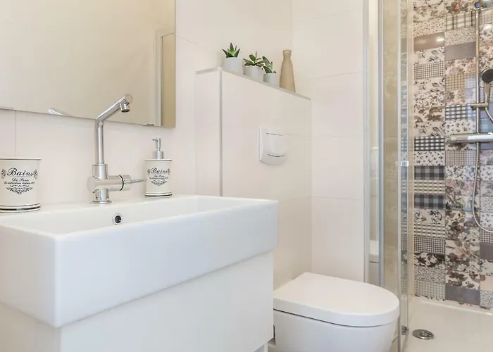 4 Elements Old Town Views 4*