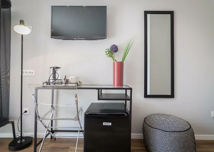 בית הארחה 4 Elements Old Town Views טרוגיר