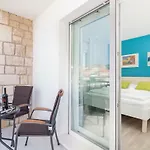 4 Elements Old Town Views بيت ضيافة تروغير