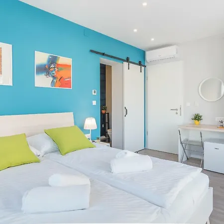 4 Elements Old Town Views Pensionat 4*