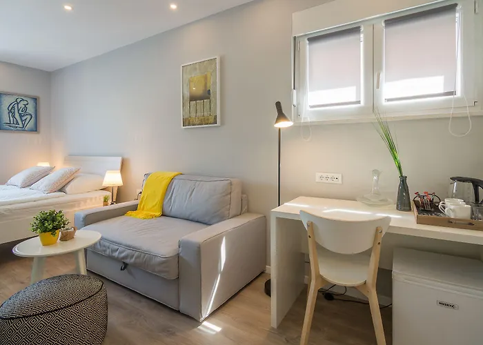 4 Elements Old Town Views Penzion