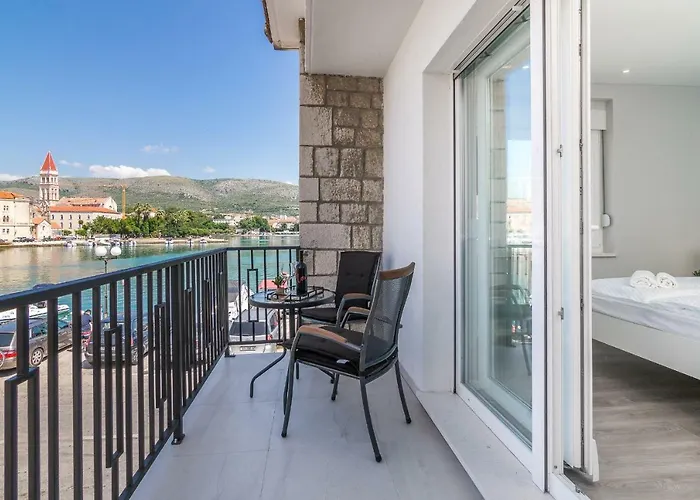 4 Elements Old Town Views Penzion