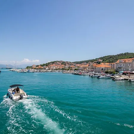 4 Elements Old Town Views Pensionat 4*