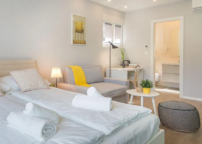 4 Elements Old Town Views Pensionat 4*