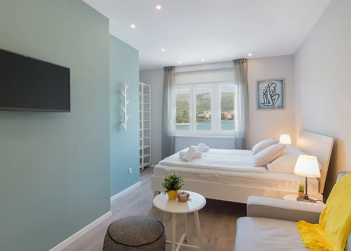 4 Elements Old Town Views Pensionat 4*