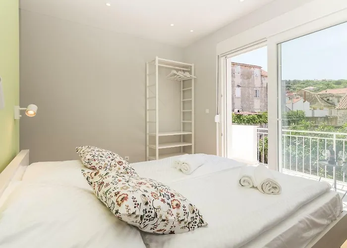 4 Elements Old Town Views Pensionat 4*