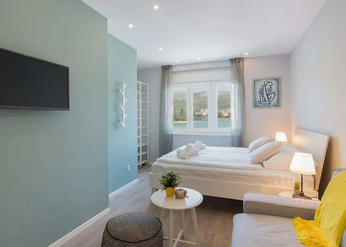 4 Elements Old Town Views Pensionat 4*